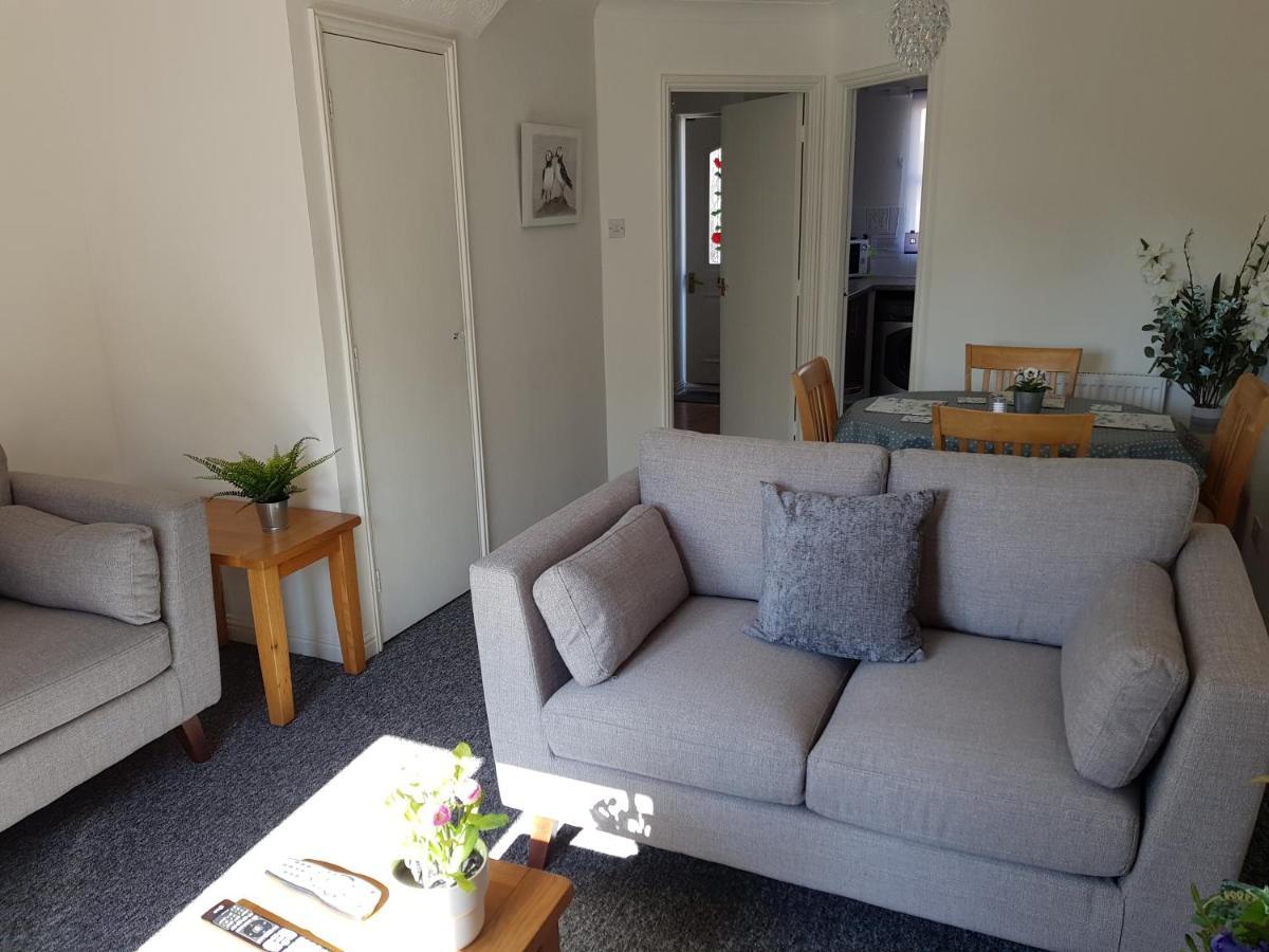 Charming 2-Bed House In Torquay Villa ภายนอก รูปภาพ